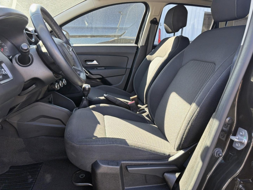 Dacia Duster 1.0 Eco-g 100ch Confort 4x2 - Visuel #10