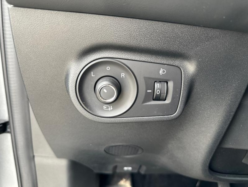 MG Motor Zs 1.5 Hybrid+ 197ch Luxury - Visuel #17