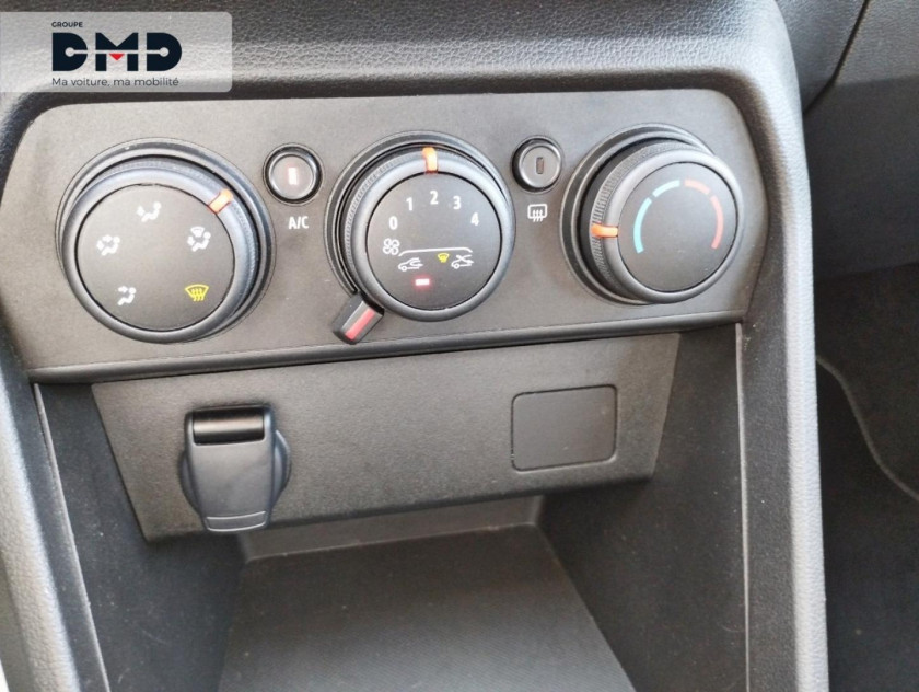 Dacia Sandero 1.0 Eco-g 100ch Expression - Visuel #14
