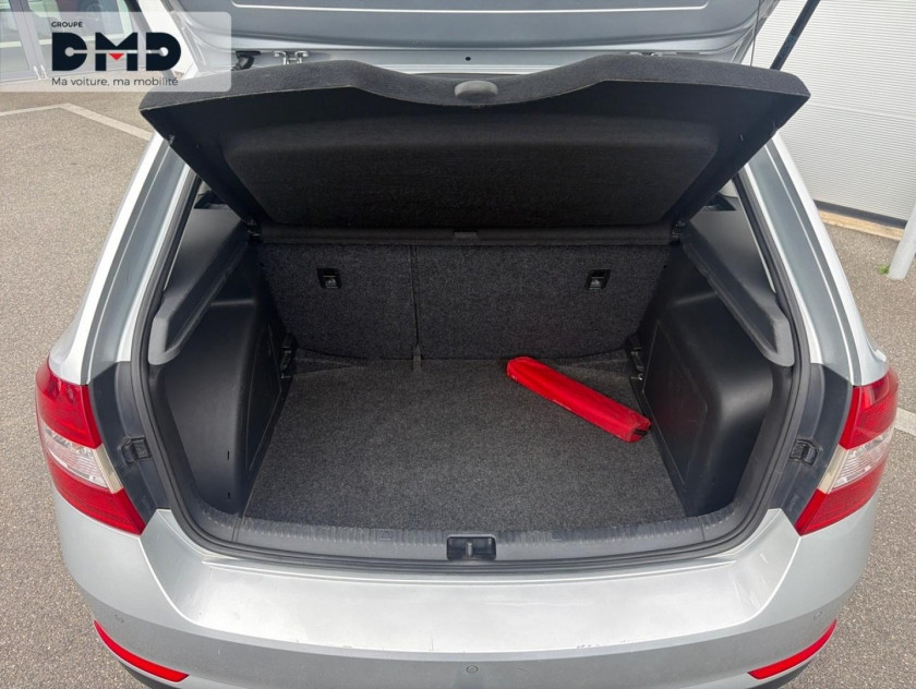 Skoda Rapid Spaceback 1.2 Tsi 105ch Greentec Elegance - Visuel #11