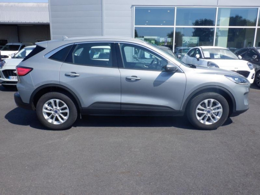 Ford Kuga 2.5 Duratec 190ch Fhev E85 Titanium Bva - Visuel #3