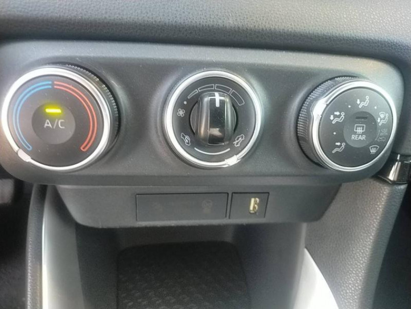 Toyota Yaris 70 Vvt-i Design 5p - Visuel #16