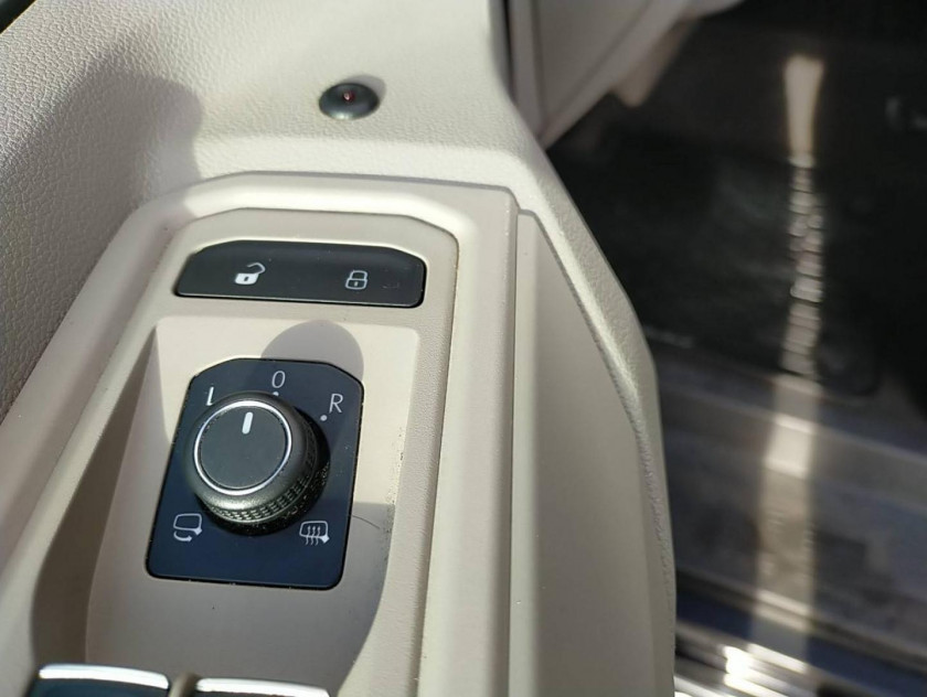 Volkswagen Multivan 1.4 Ehybrid 218ch Energetic Court Dsg6 - Visuel #17