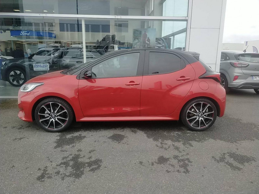 Toyota Yaris 116h Gr Sport 5p My22 - Visuel #2