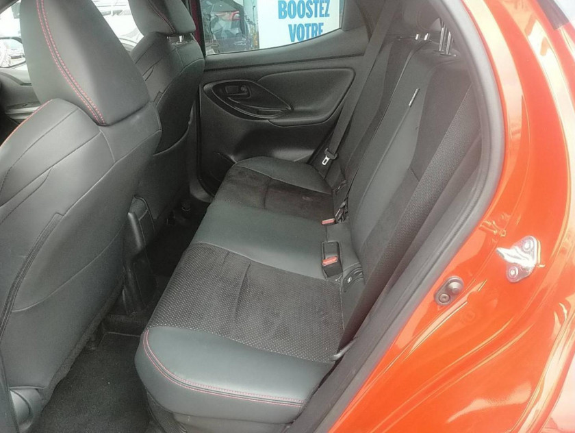 Toyota Yaris 116h Gr Sport 5p My22 - Visuel #9