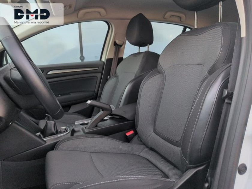 Renault Megane 1.3 Tce 140ch Evolution - Visuel #9