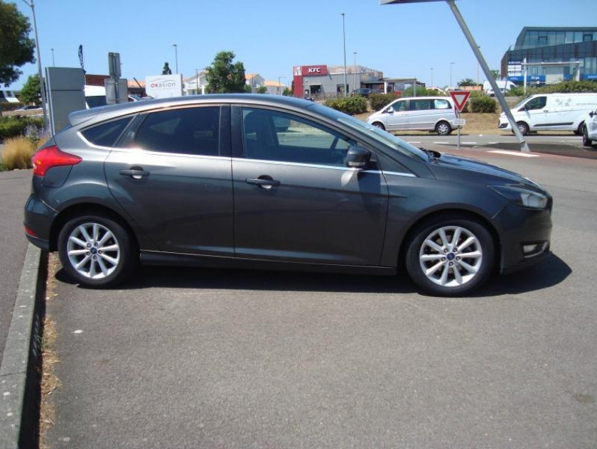 Ford Focus 1.5 Tdci 120ch Stop&start Titanium Powershift - Visuel #4