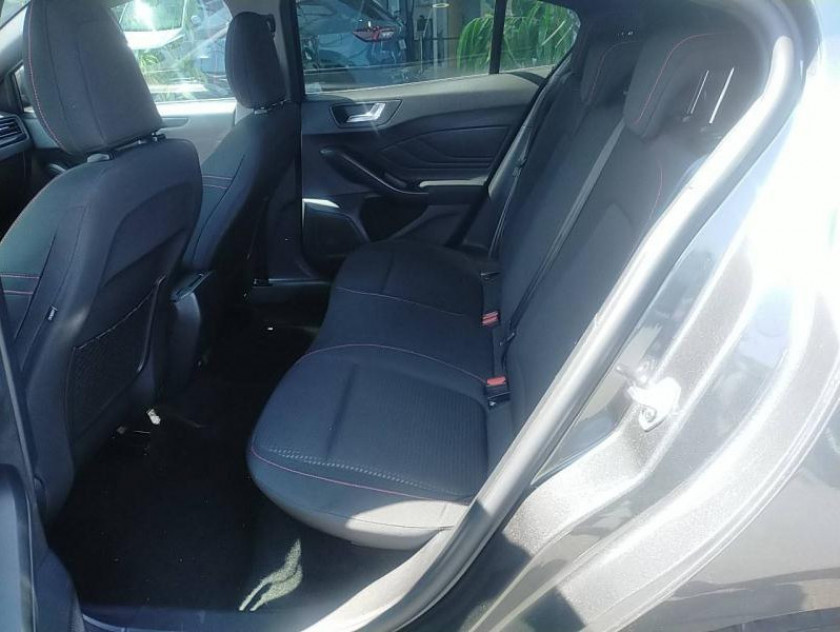 Ford Focus 1.5 Ecoboost 150ch St-line - Visuel #10