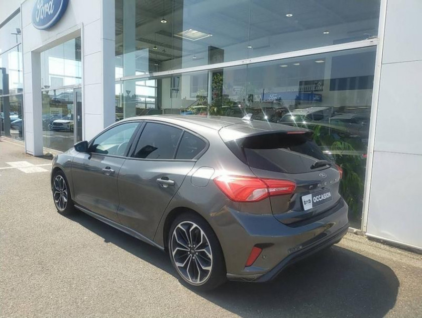 Ford Focus 1.5 Ecoboost 150ch St-line - Visuel #3