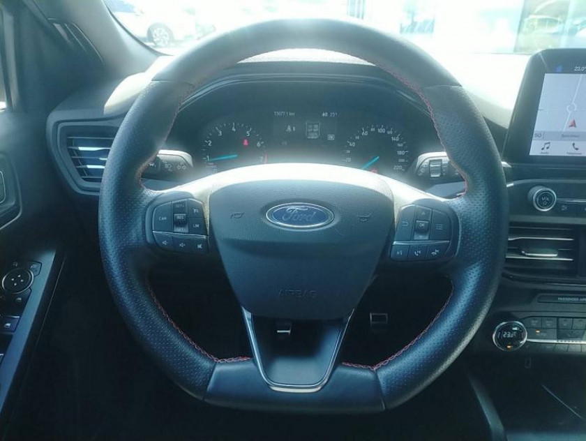 Ford Focus 1.5 Ecoboost 150ch St-line - Visuel #8