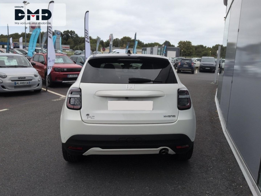 Fiat 600 1.2 Hybrid Turbo 110ch La Prima Edct6 - Visuel #11