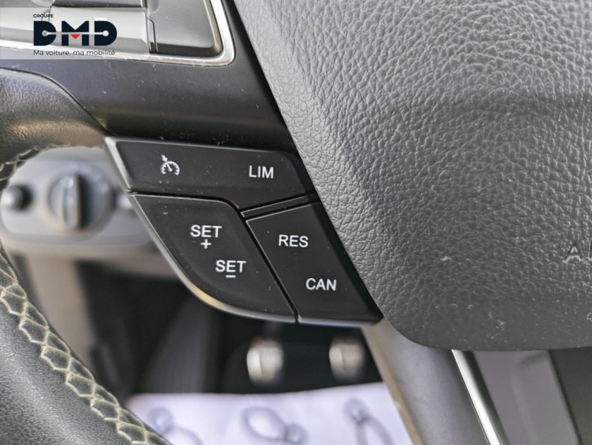 Ford Kuga 2.0 Tdci 150ch Stop&start St-line 4x2 - Visuel #16