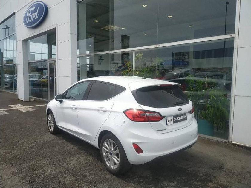 Ford Fiesta 1.0 Flexifuel 95ch Titanium Business 5p - Visuel #3