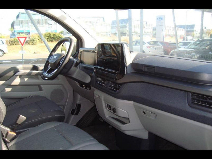 Ford Tourneo Custom 320 L2h1 2.0 Ecoblue 170ch Titanium Bva8 - Visuel #9