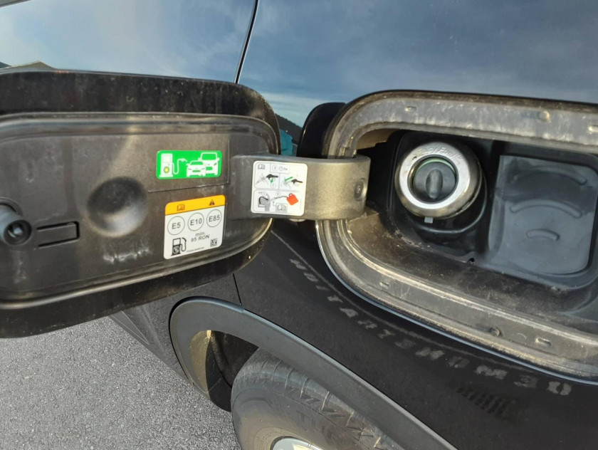 Ford Kuga 2.5 Duratec 180ch Hybrid Flexifuel Titanium Business Powershift - Visuel #7