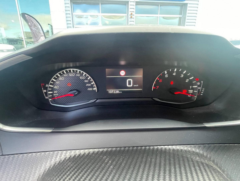 Peugeot 2008 1.5 Bluehdi 100ch S&s Active Business - Visuel #6