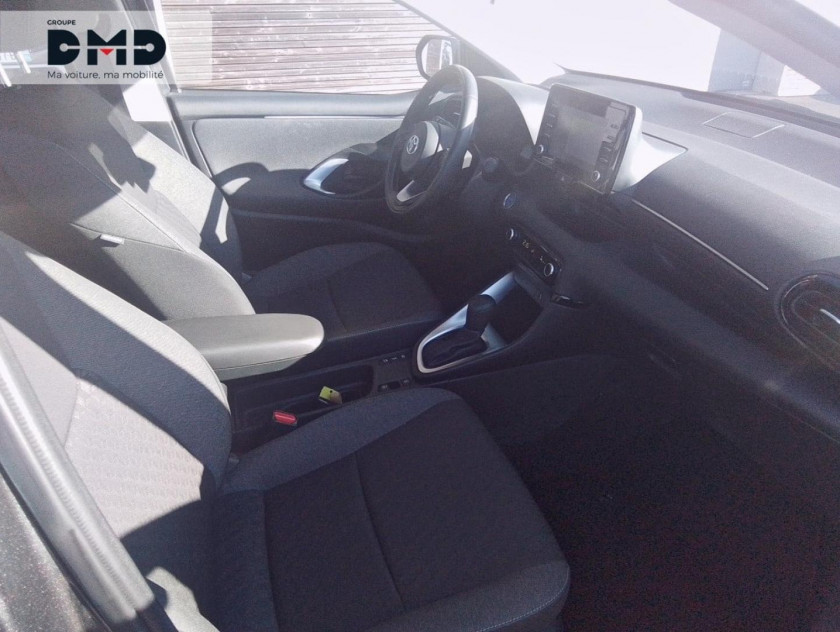 Toyota Yaris 116h Dynamic 5p Mc24 - Visuel #15