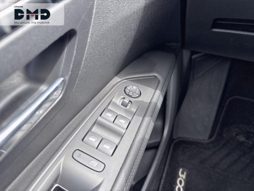 Peugeot 3008 Hybrid 225ch Allure Pack E-eat8 - Visuel #11