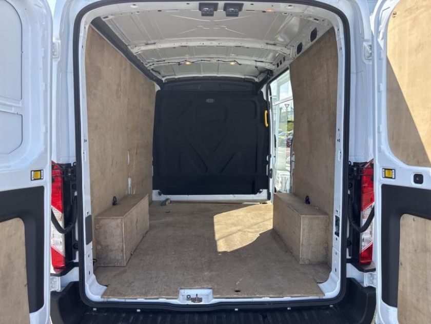 Ford Transit 2t Fg T310 L2h2 2.0 Ecoblue 130ch S&s Trend Business - Visuel #9