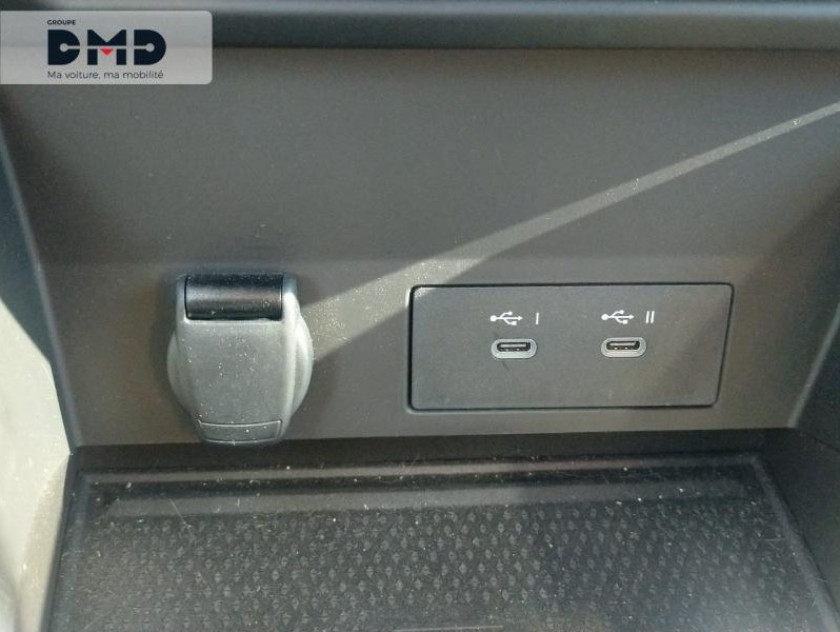 Renault Captur 1.6 E-tech Hybride 145ch Techno - Visuel #16