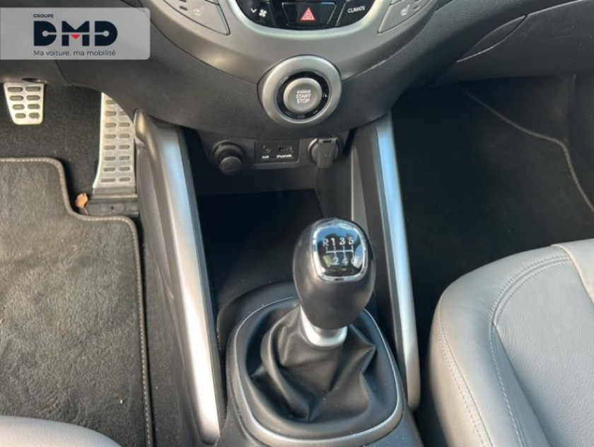 Hyundai Veloster 1.6 Gdi Pack Premium - Visuel #8