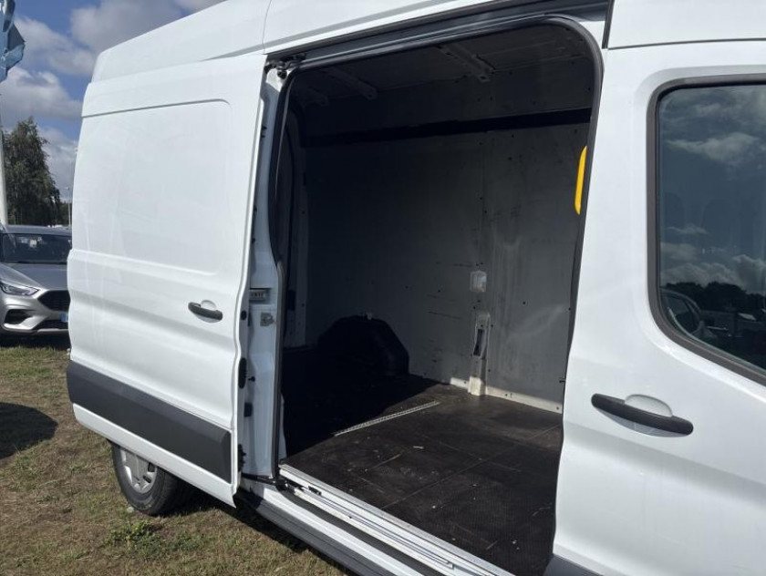 Ford Transit 2t Fg T330 L3h3 2.0 Ecoblue 130ch S&s Trend Business Bva - Visuel #12