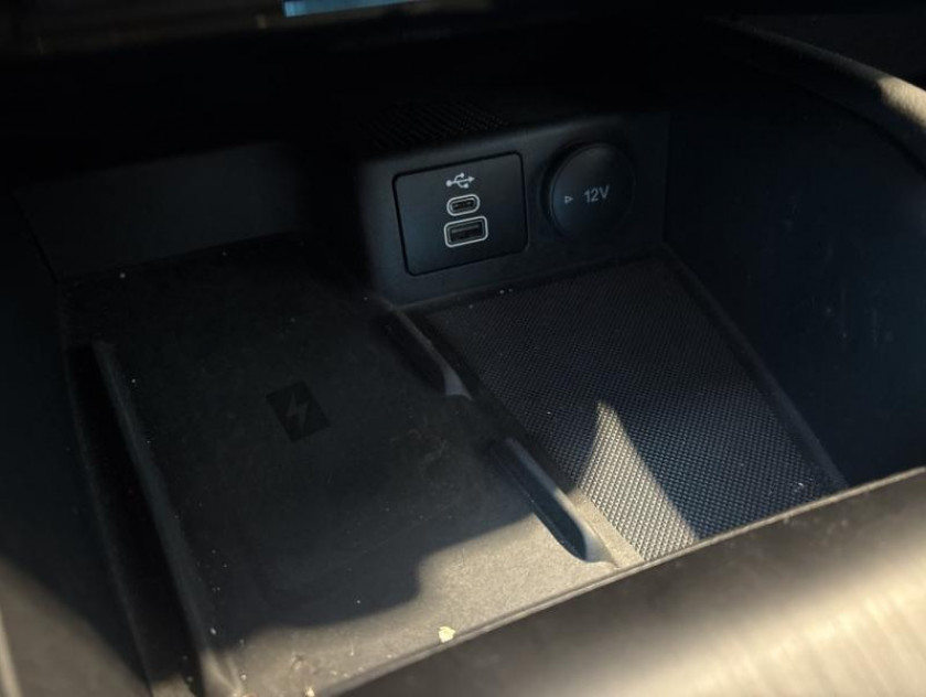 Ford Kuga 2.5 Duratec 180ch Hybrid Flexifuel St-line X Powershift - Visuel #17