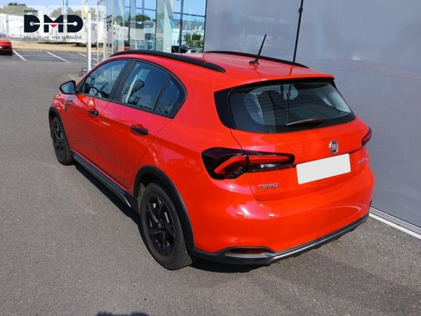 Fiat Tipo Cross 1.5 Firefly Turbo 130ch S/s (red) Hybrid Dct7 My22 - Visuel #3
