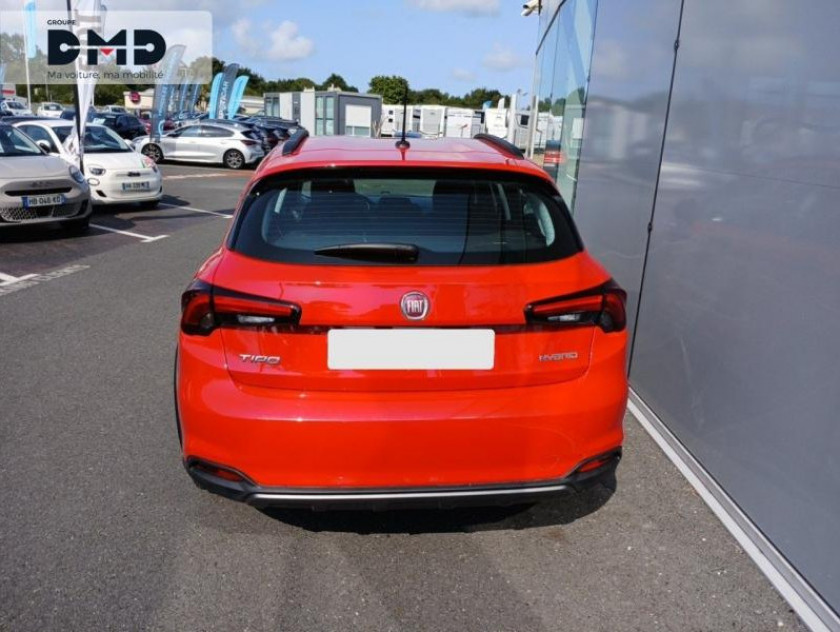 Fiat Tipo Cross 1.5 Firefly Turbo 130ch S/s (red) Hybrid Dct7 My22 - Visuel #11