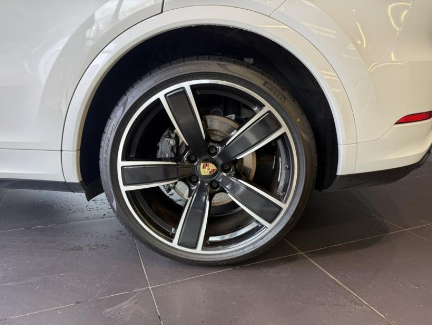 Porsche Cayenne Coupe 3.0 V6 462ch E-hybrid - Visuel #15