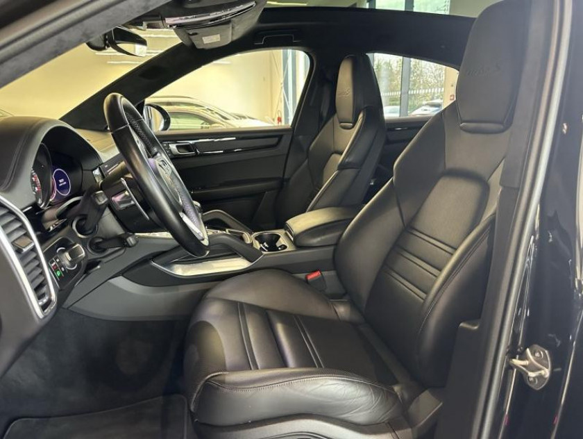 Porsche Cayenne Coupe 4.0 V8 680ch Turbo S E-hybrid - Visuel #3