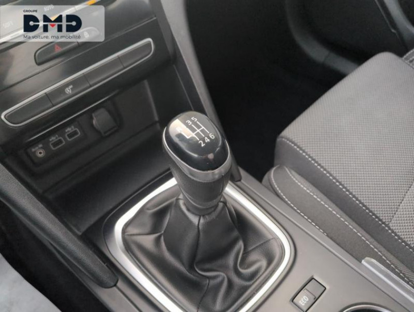 Renault Megane 1.3 Tce 140ch Evolution - Visuel #8