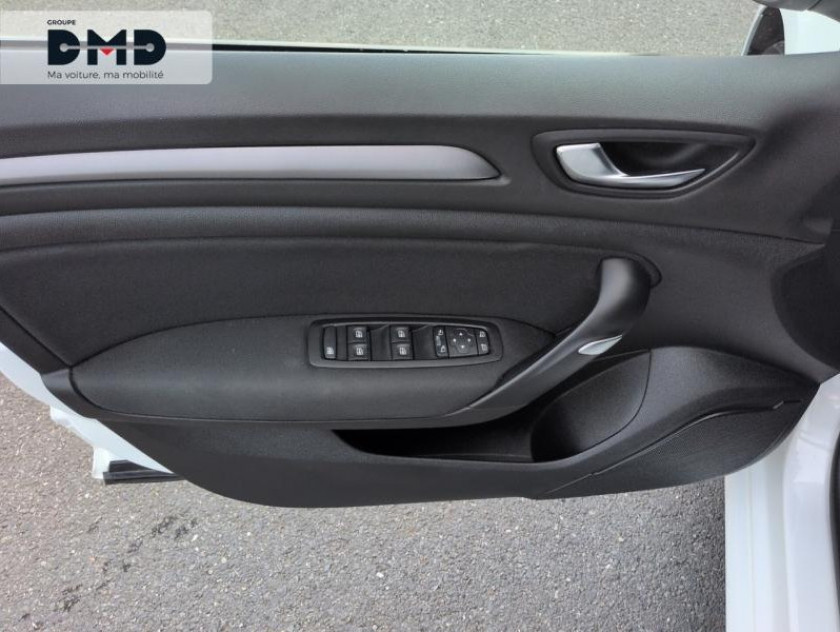 Renault Megane 1.3 Tce 140ch Evolution - Visuel #16
