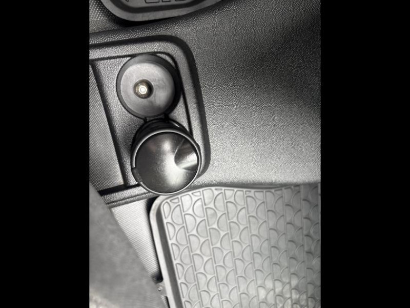 Peugeot Partner Standard 1.6 Bluehdi 75ch Premium - Visuel #17