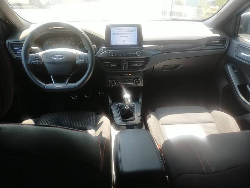 Ford Focus 1.5 Ecoboost 150ch St-line - Visuel #5