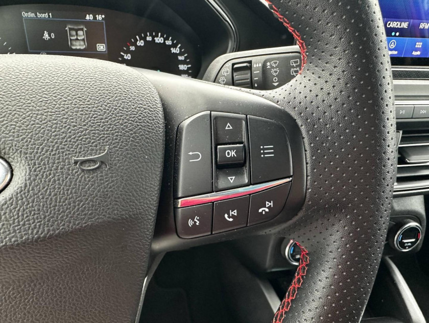 Ford Focus Sw 1.0 Ecoboost 125ch St-line - Visuel #16
