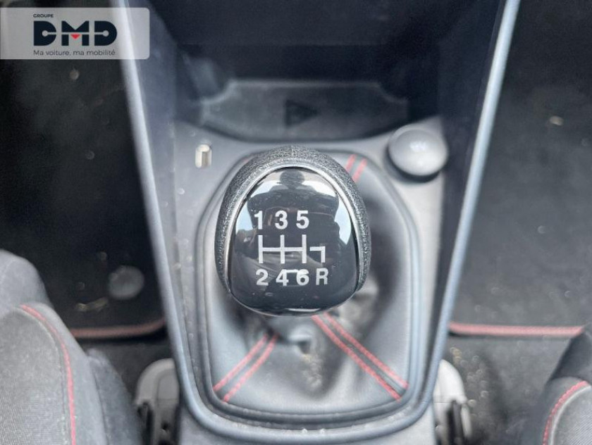 Ford Fiesta 1.0 Flexifuel 95ch St-line 5p - Visuel #8